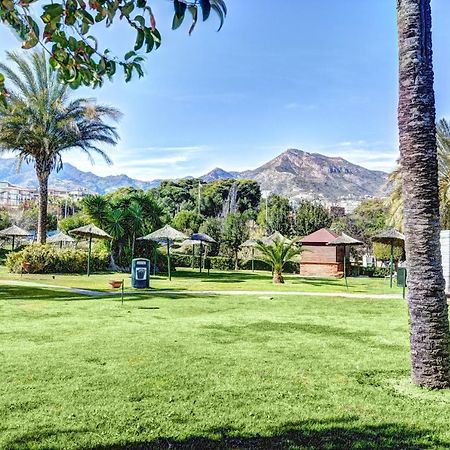 Beachfront-Parque Paloma-Modern-Panoramic Views! 贝纳尔马德纳 外观 照片